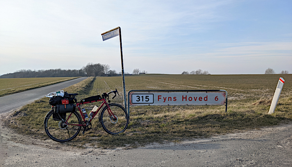 Hinweisschild Fyns Hoved 6km